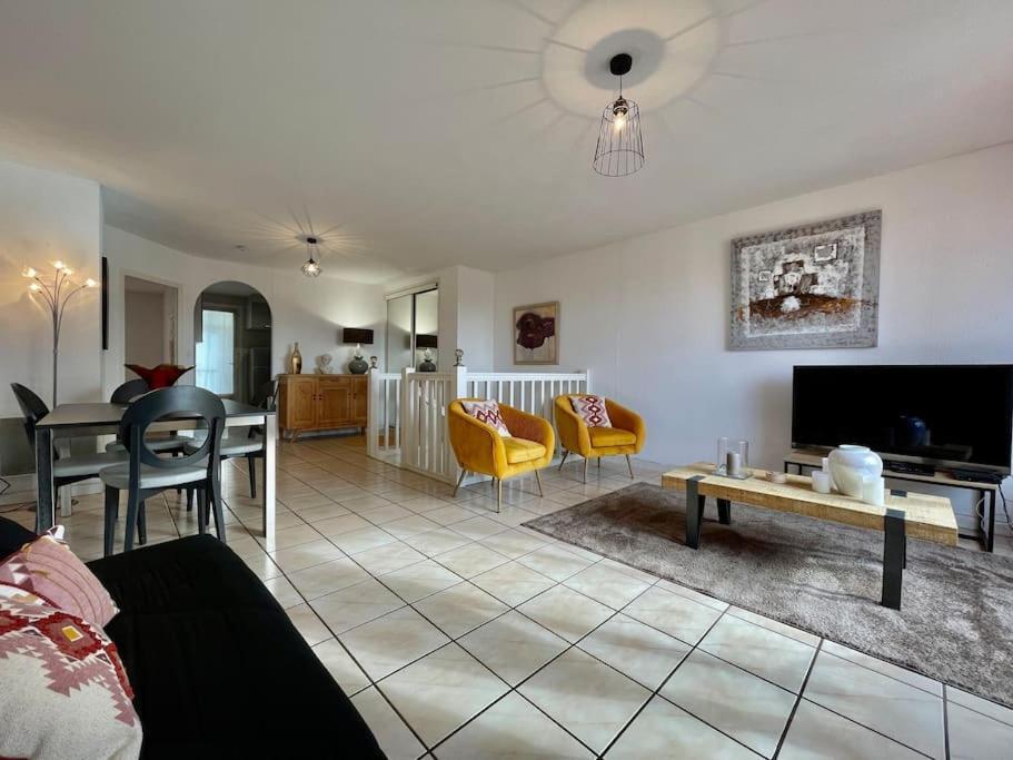 Duplex 70M2 - Vue Cite Medievale - Parking Gratuit Carcassonne Luaran gambar